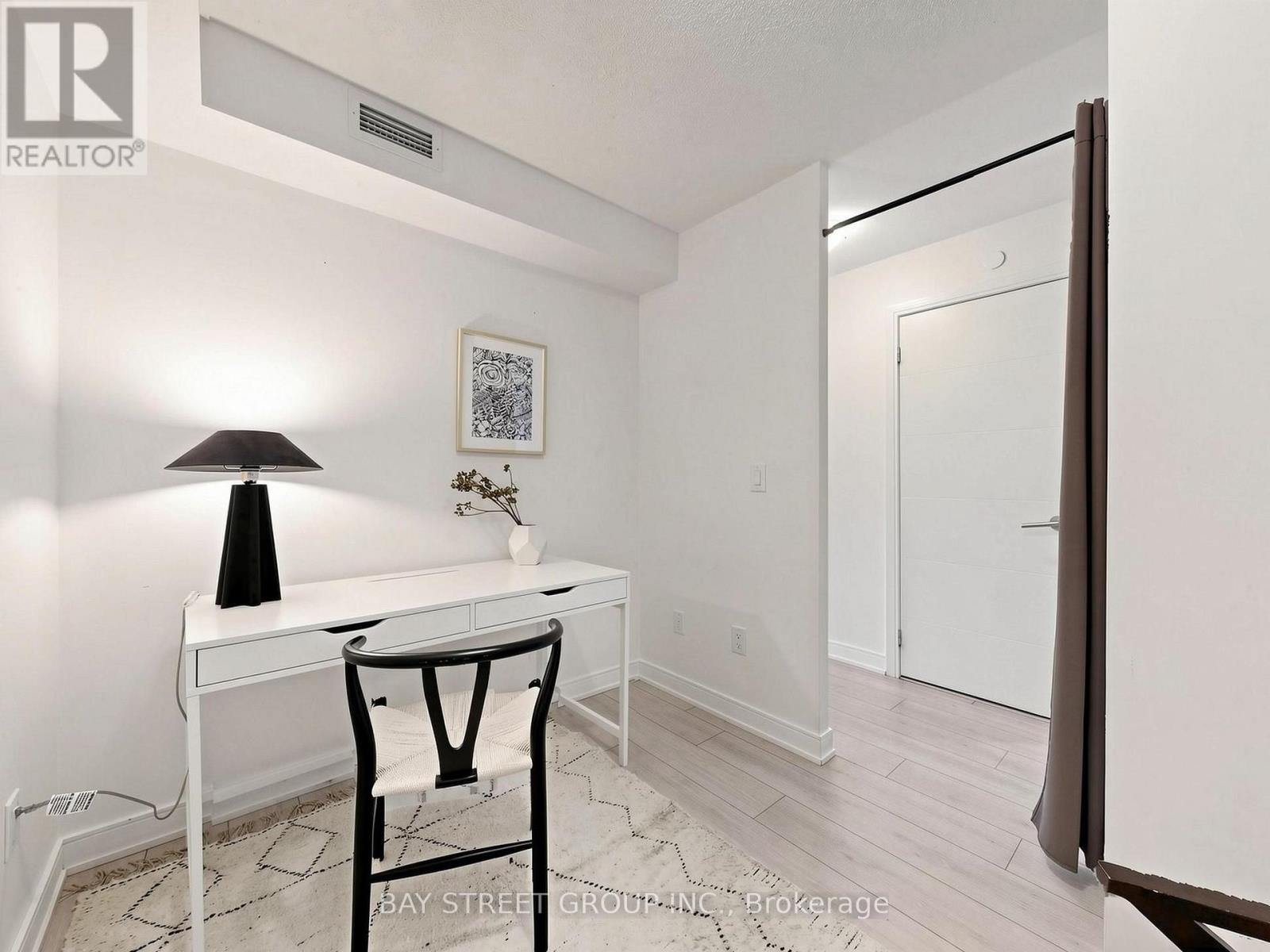 1118- 525 Adelaide Street West, Toronto, ON photo 20
