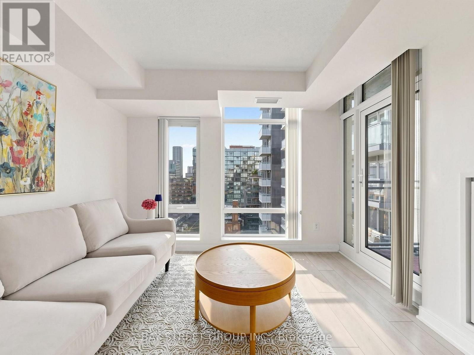 1118- 525 Adelaide Street West, Toronto, ON photo 8