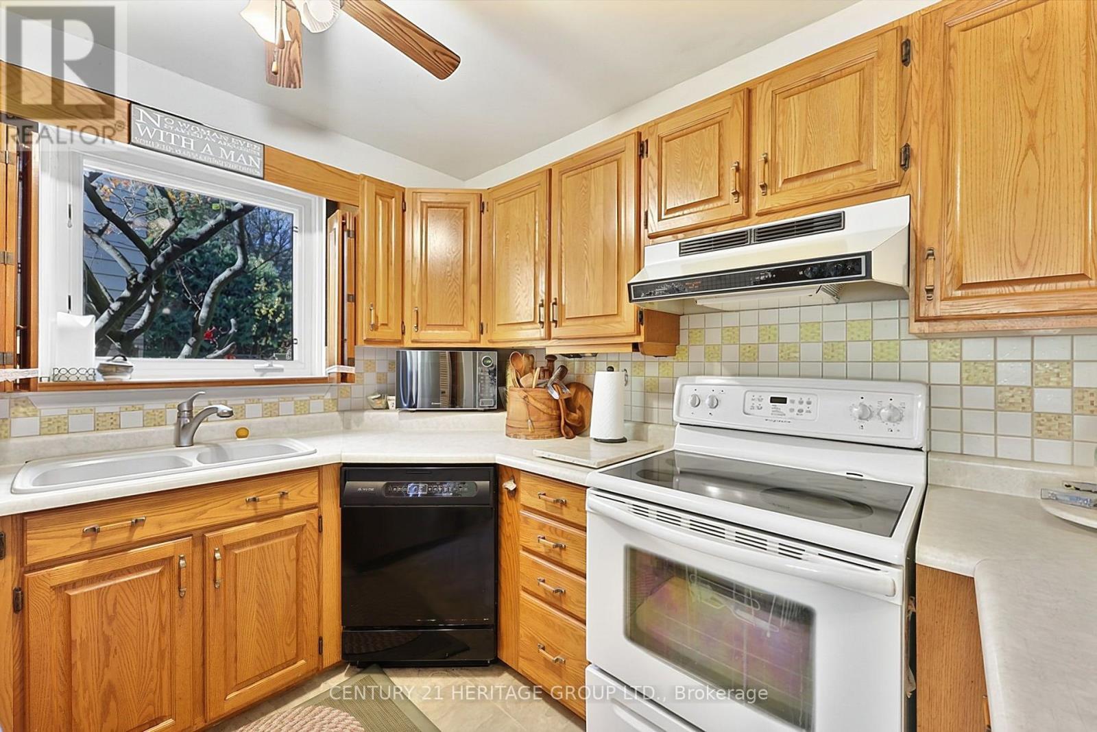 171 Lee Avenue, Bradford West Gwillimbury, ON photo 24