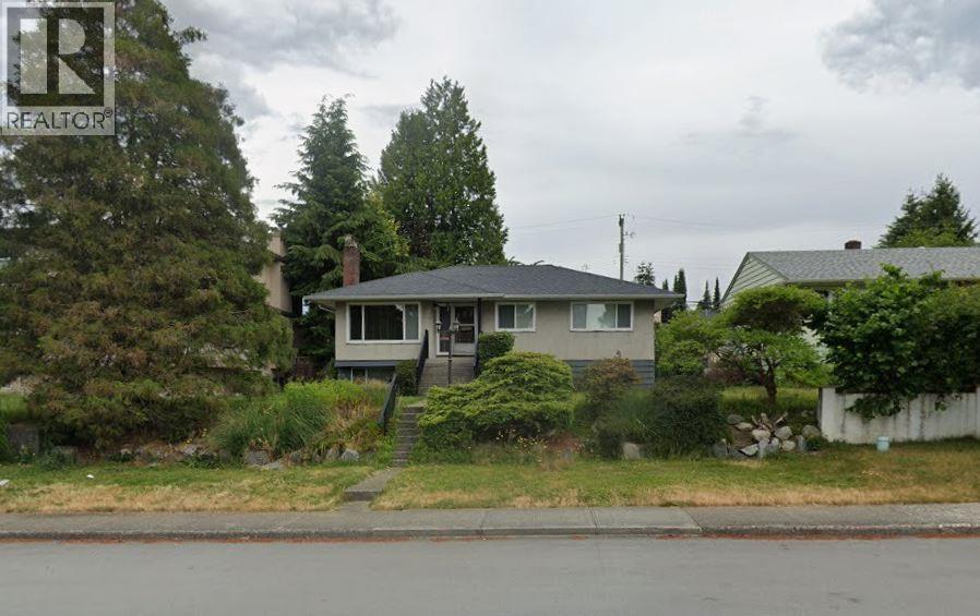 6127 BUCHANAN STREET