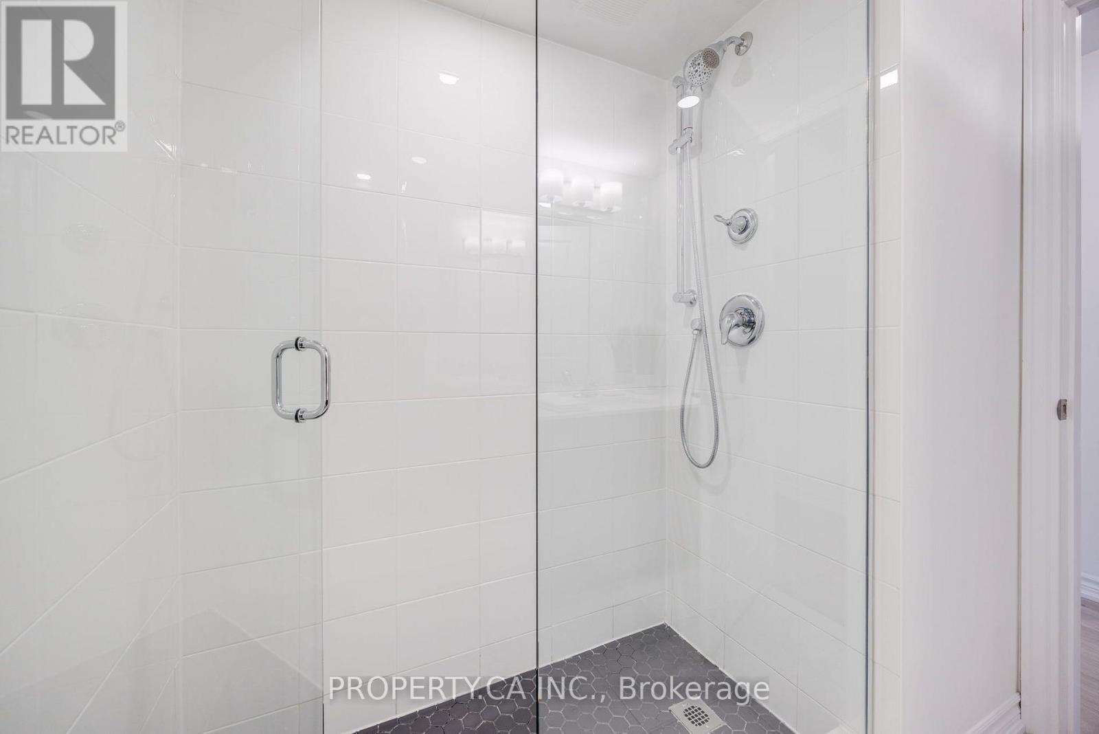 5-11 Tobias Lane, Barrie photo 21