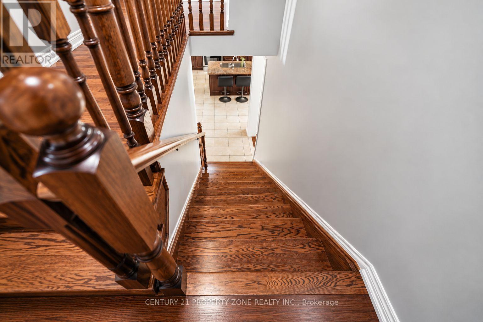 27 Sliprock Crescent, Brampton, ON photo 17