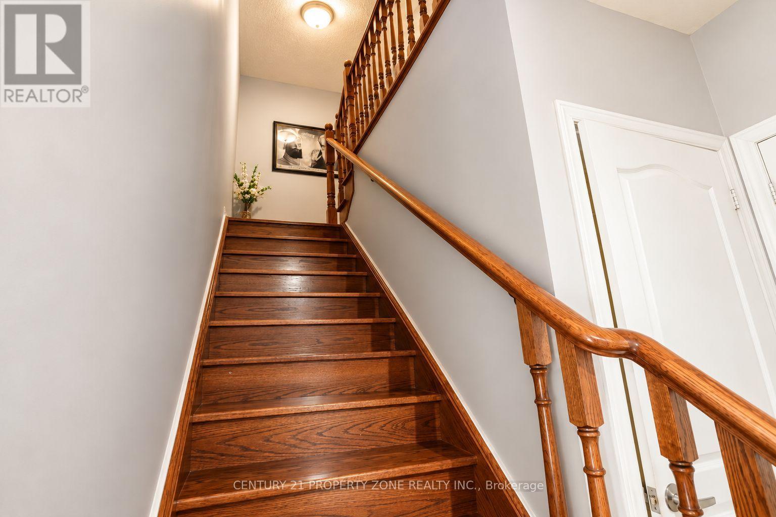 27 Sliprock Crescent, Brampton, ON photo 18