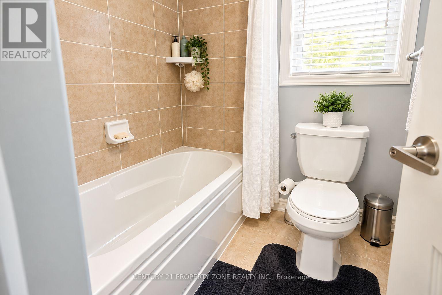 27 SLIPROCK CRESCENT - 40