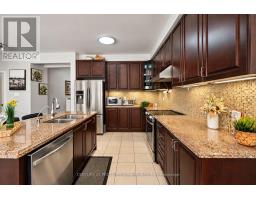 27 Sliprock Crescent, Brampton, ON L6Y0W8 Photo 12