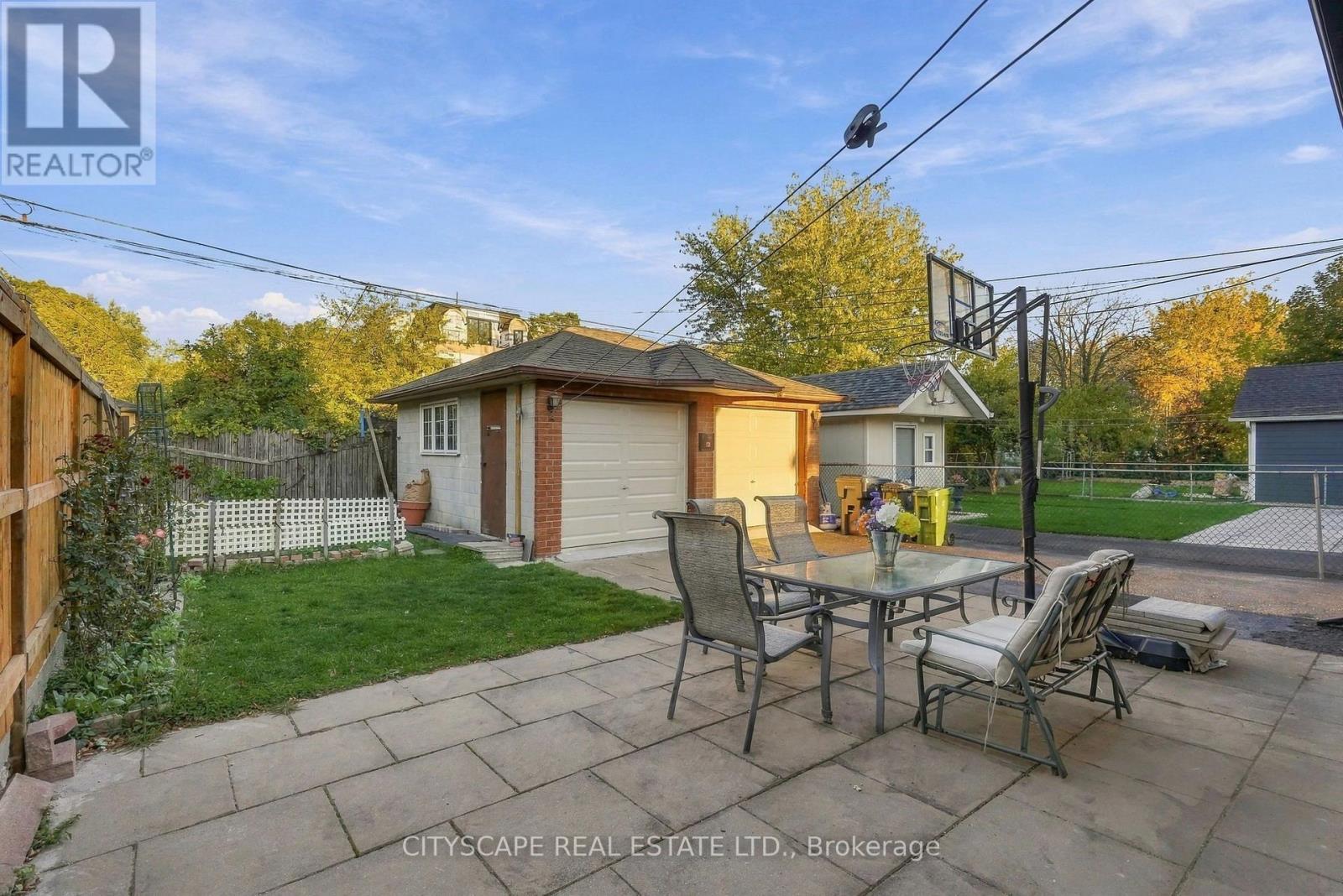 57 O'Donnell Avenue, Toronto, ON photo 49