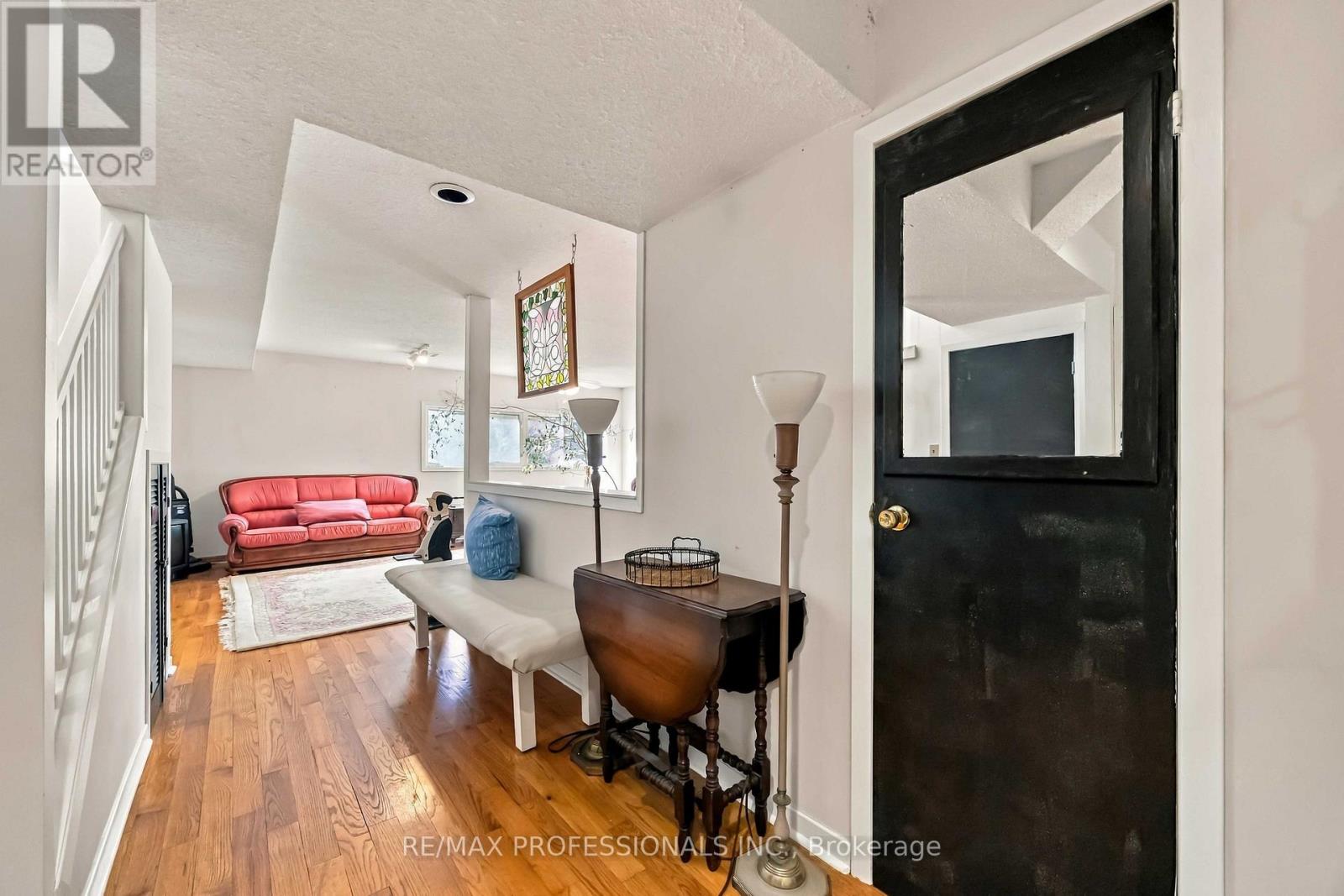 31 Fortieth Street, Toronto, ON photo 14