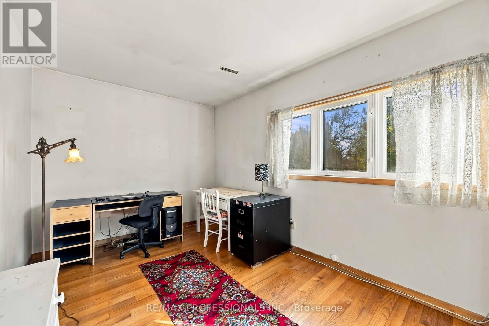 31 Fortieth Street, Toronto, ON photo 30