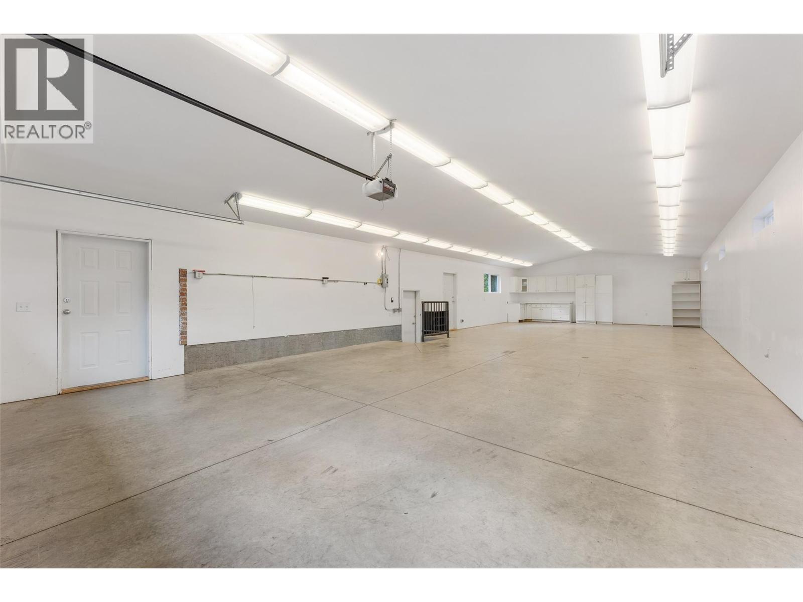 714 Turner Road, Kelowna - Image 1
