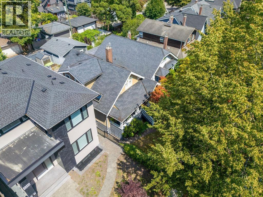 4327 W 12TH AVENUE, Vancouver - Image 1