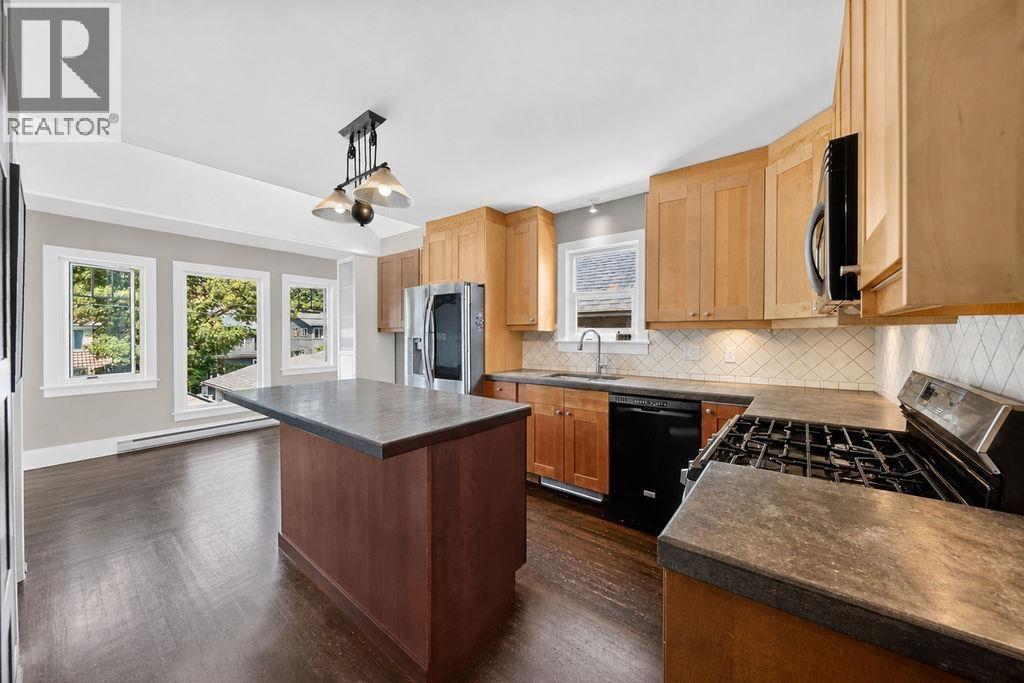4327 W 12TH AVENUE, Vancouver - Image 1