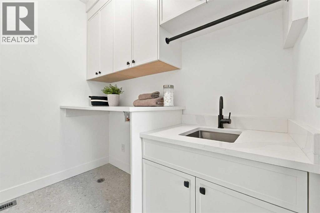 4918 21 Avenue NW, Calgary — photo 30