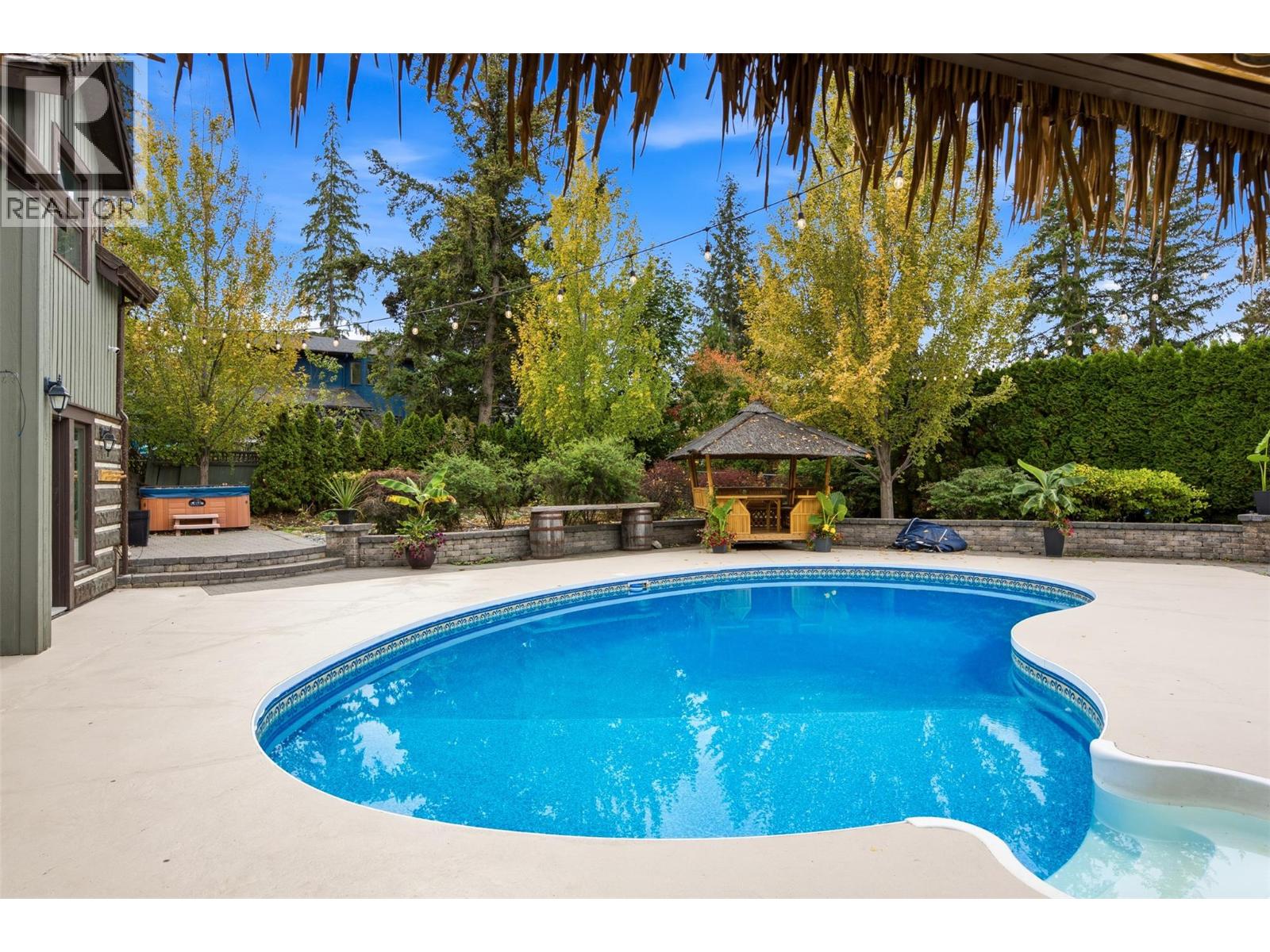  863 Coronado Crescent, Kelowna