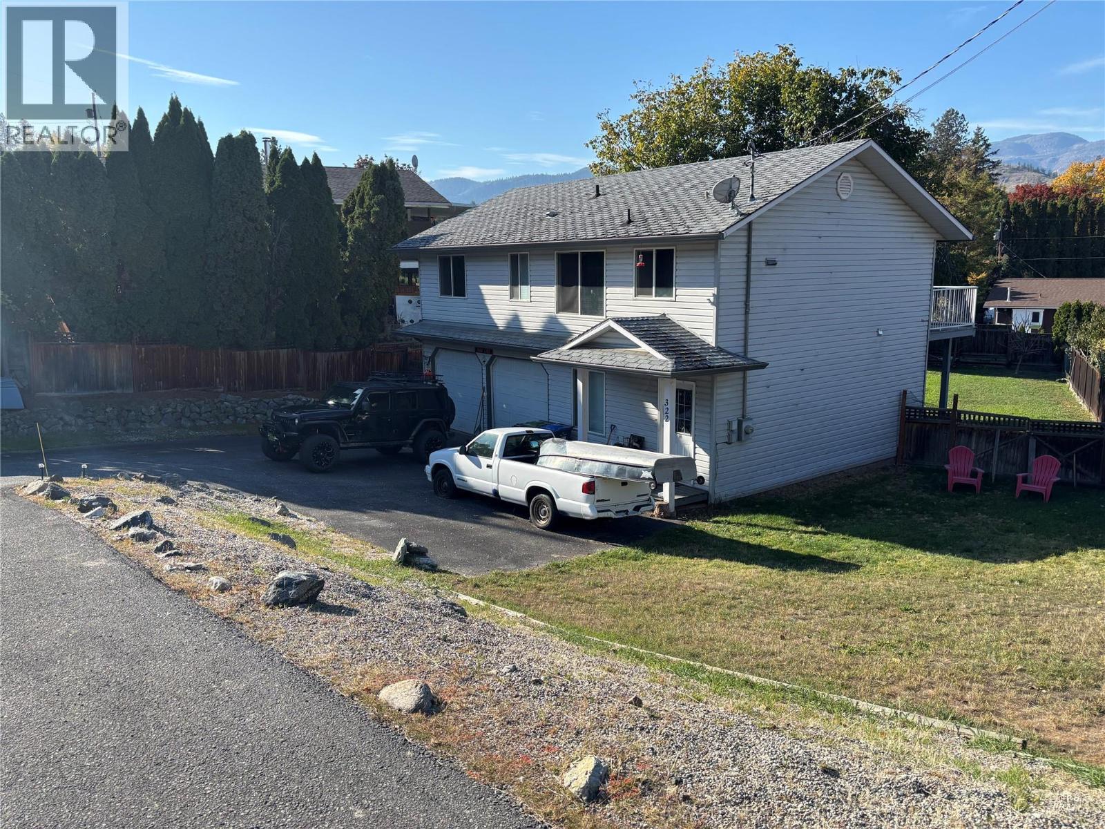 322 Carmel Crescent - 3