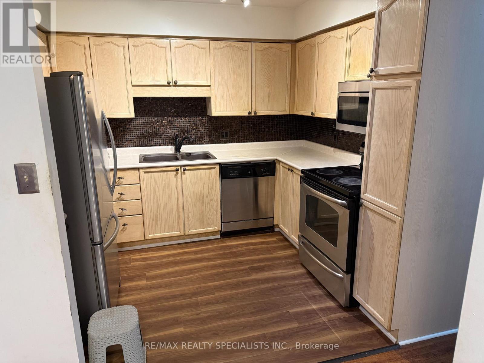 208 - 2 WALNUT STREET, St. Catharines (Oakdale) — photo 8