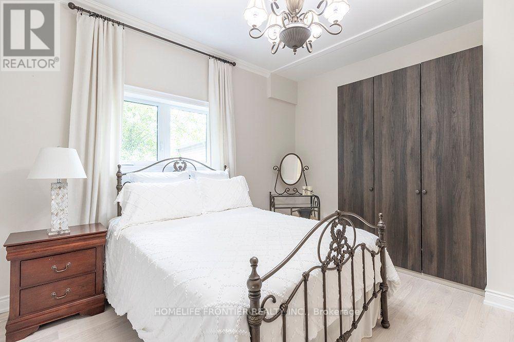 32 Davidson Road, Aurora, ON photo 26