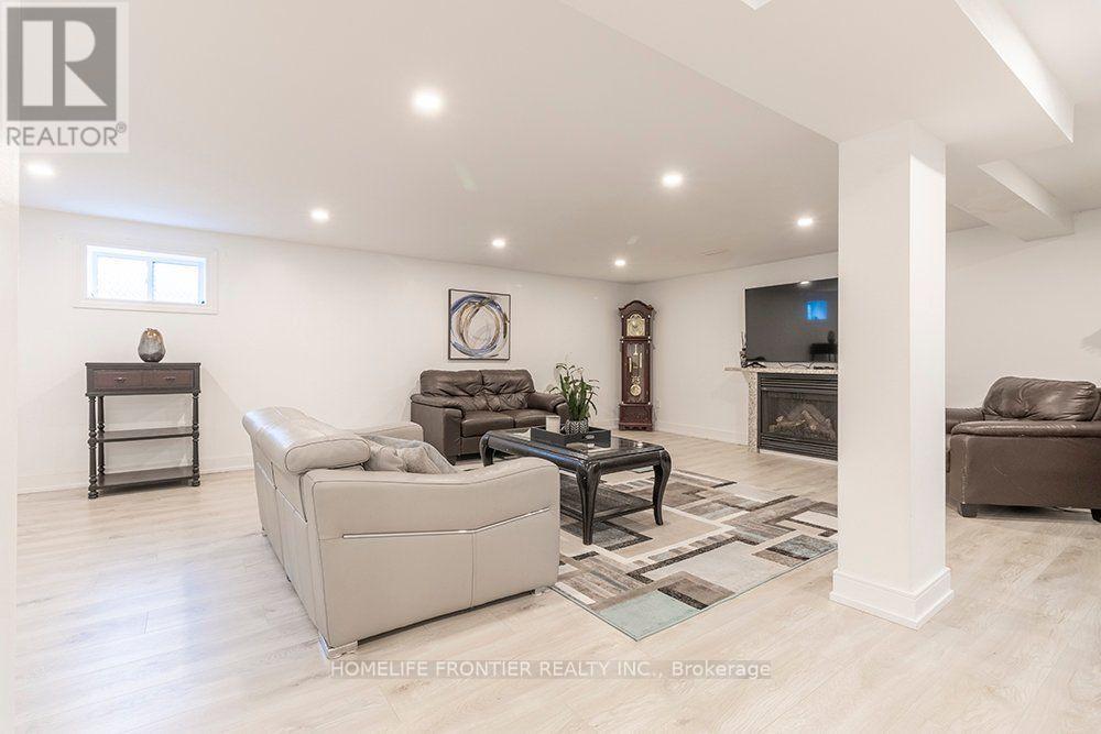 32 Davidson Road, Aurora, ON photo 34