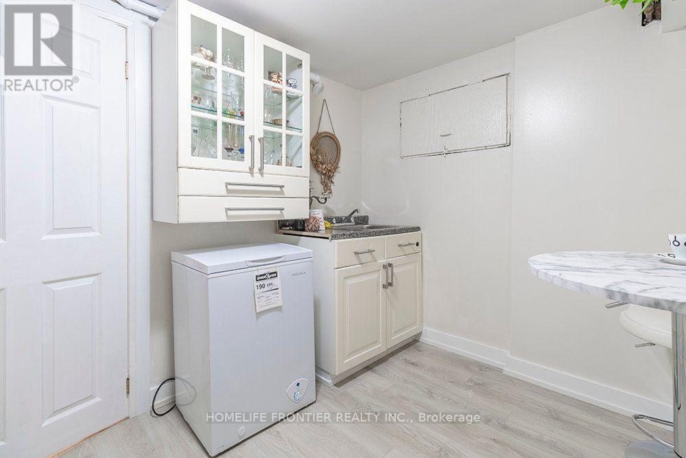 32 Davidson Road, Aurora, ON photo 37