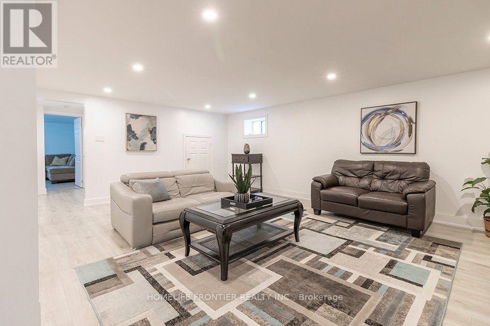 32 Davidson Road, Aurora, ON photo 35