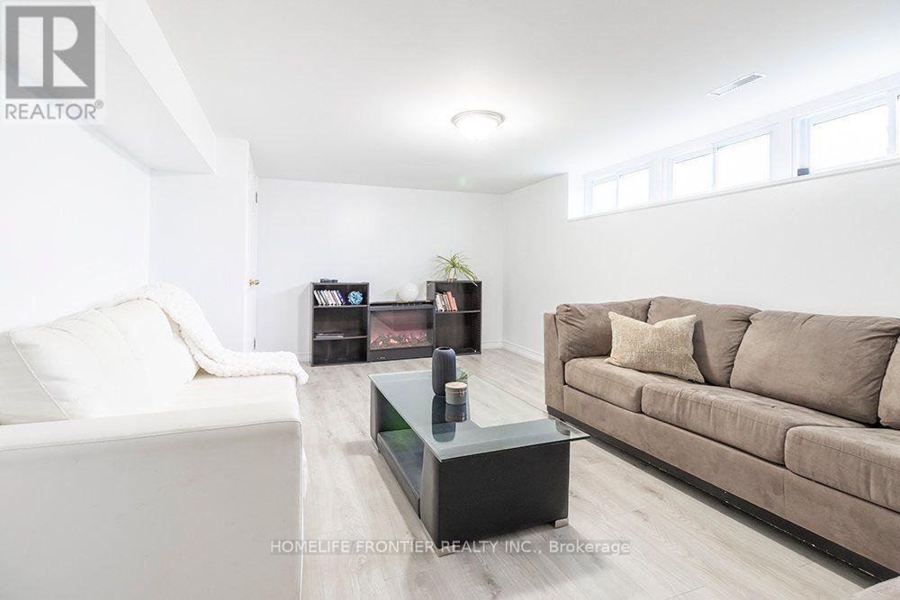 32 Davidson Road, Aurora, ON photo 42