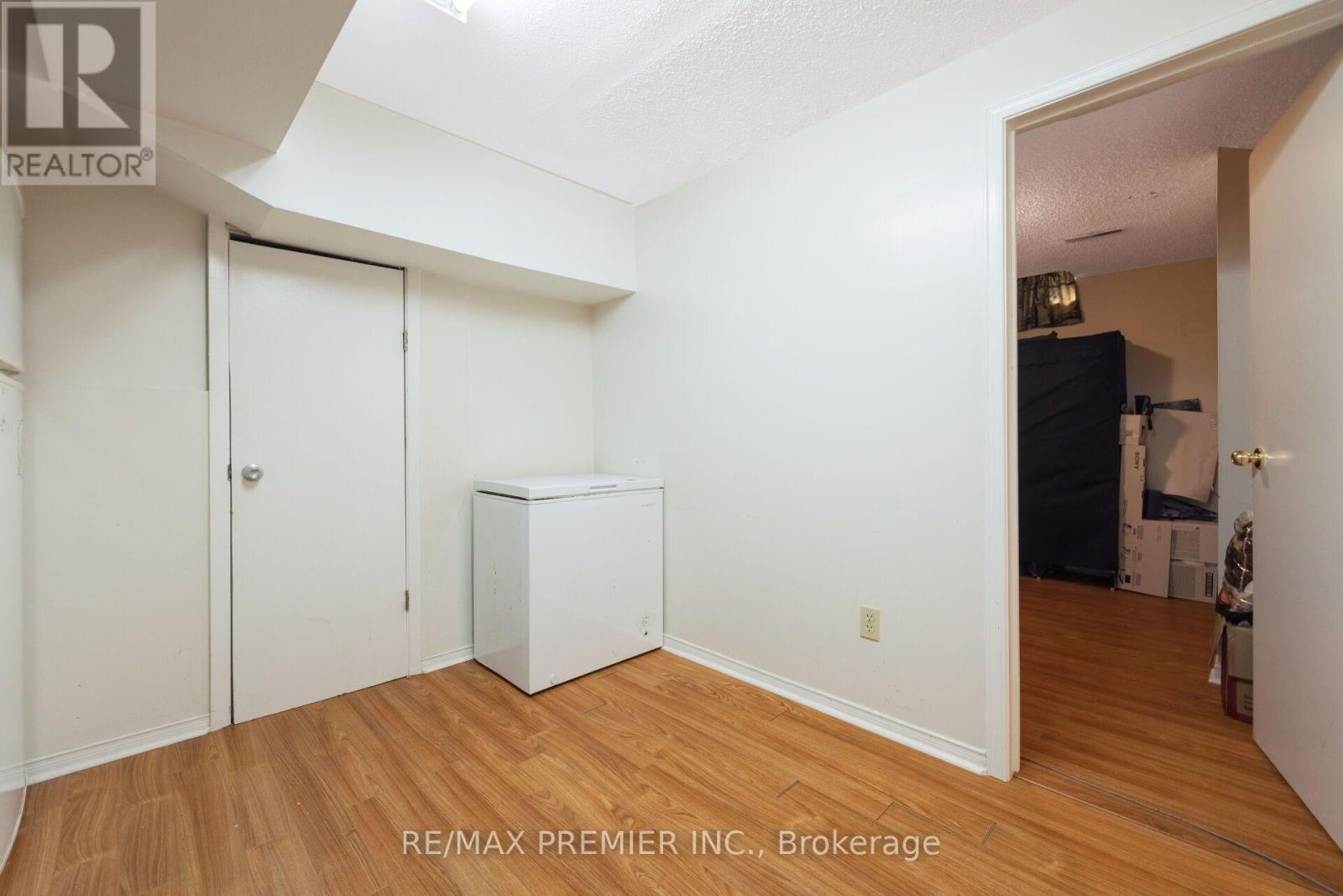 45 ROSEBUD AVENUE - 39