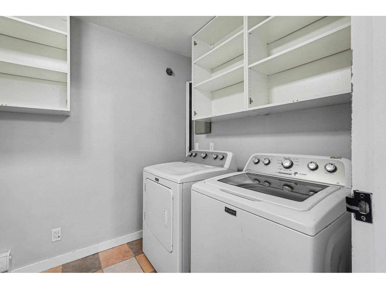 6279 W GREENSIDE DRIVE, Surrey - Image 1