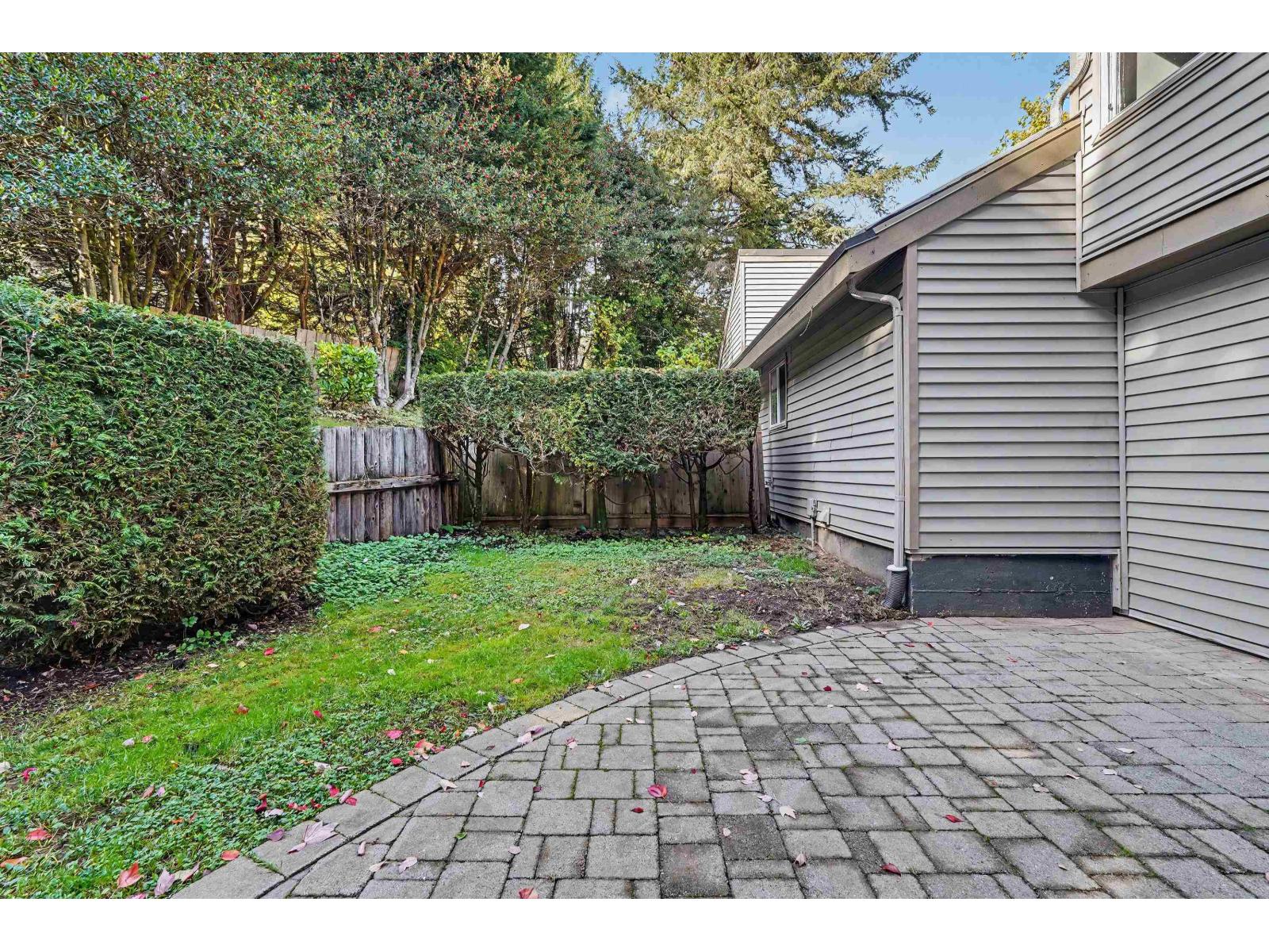 6279 W GREENSIDE DRIVE, Surrey - Image 1