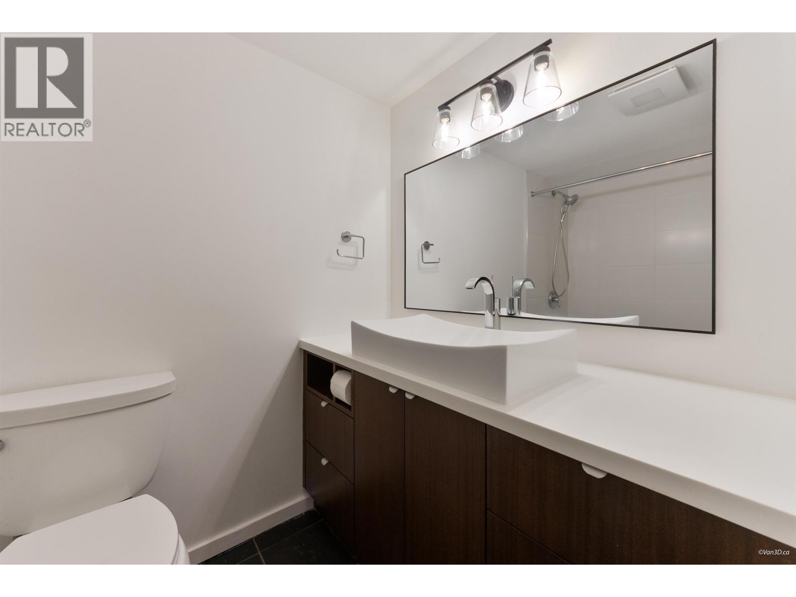 207 550 E 7TH AVENUE, Vancouver - Image 1