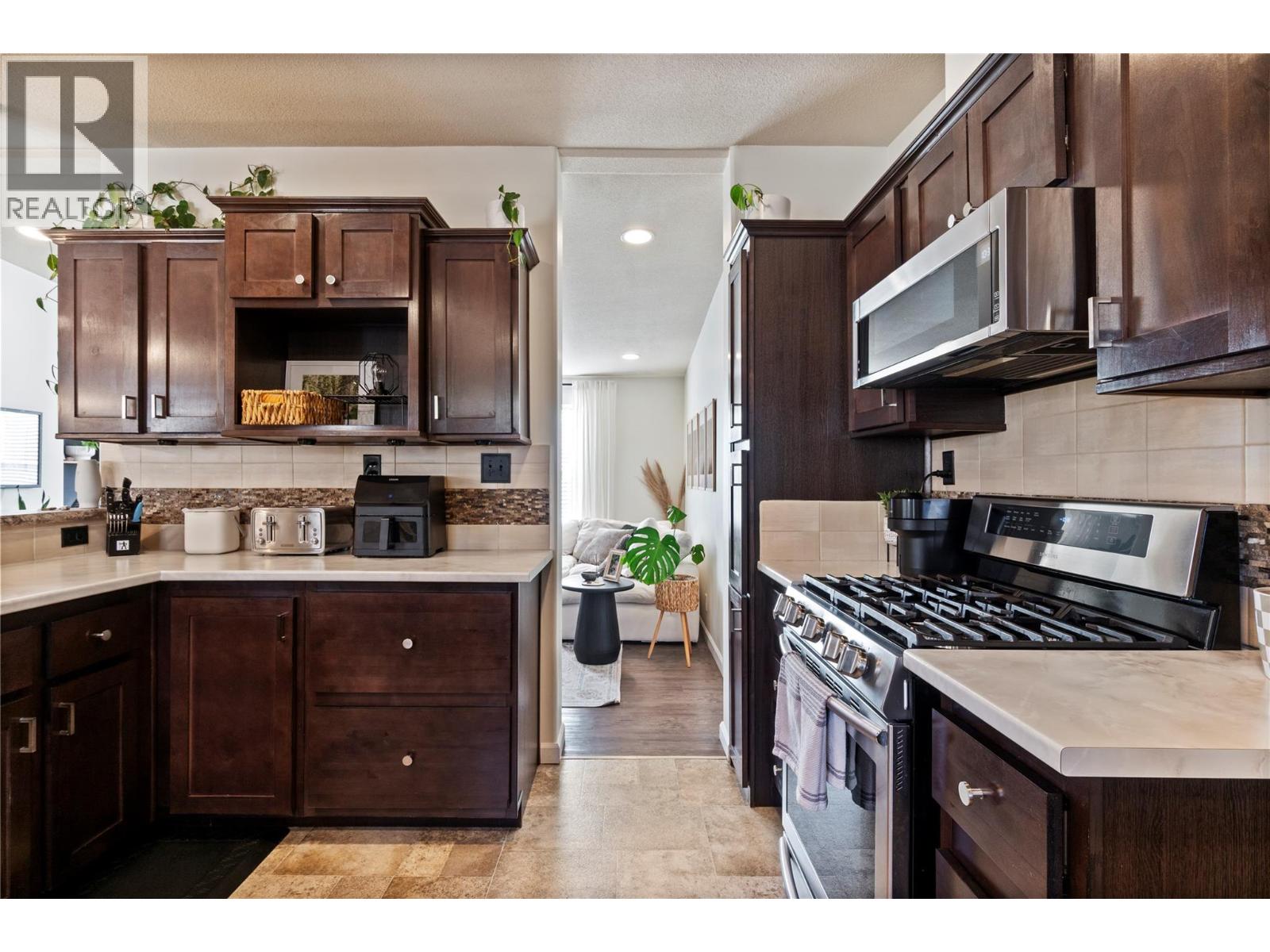 #16 4811 10A Avenue NE - 19