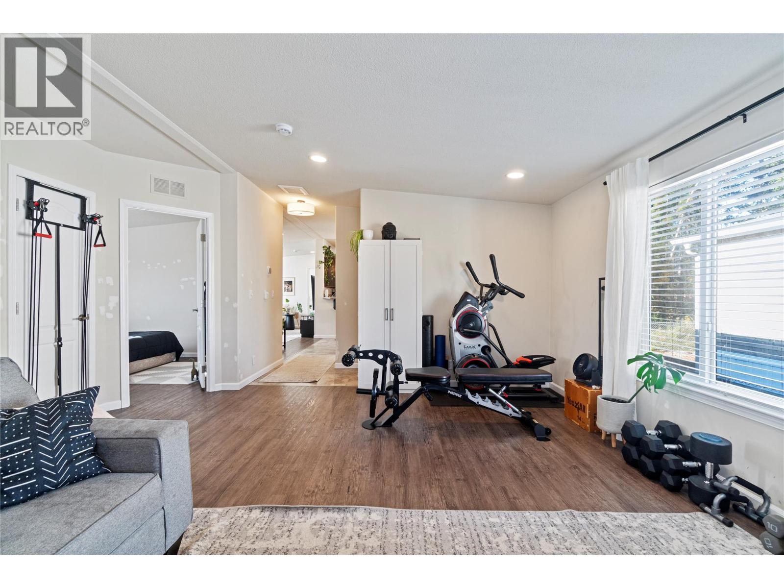 #16 4811 10A Avenue NE - 37