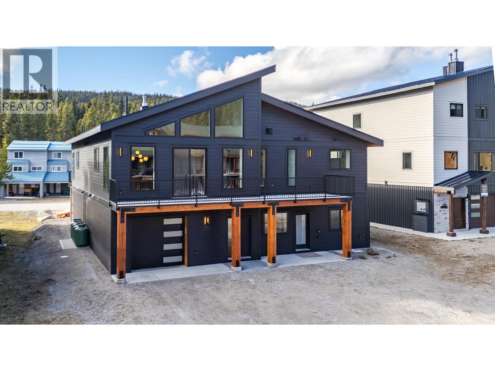 134 Clearview Crescent - 2