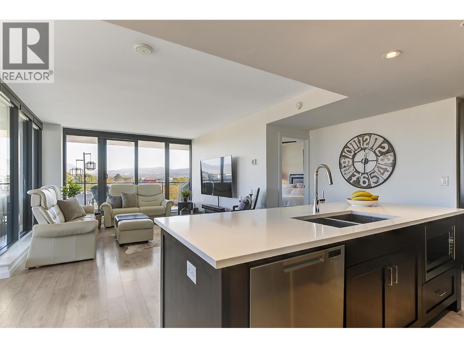 401 485 Groves Avenue, Kelowna