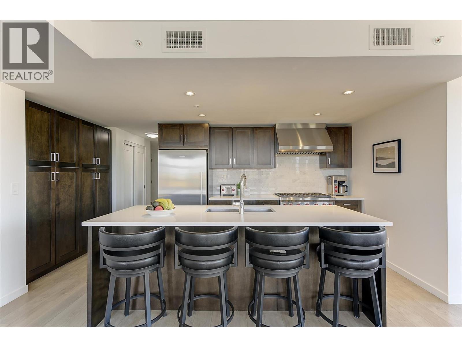 #401 485 Groves Avenue - 20