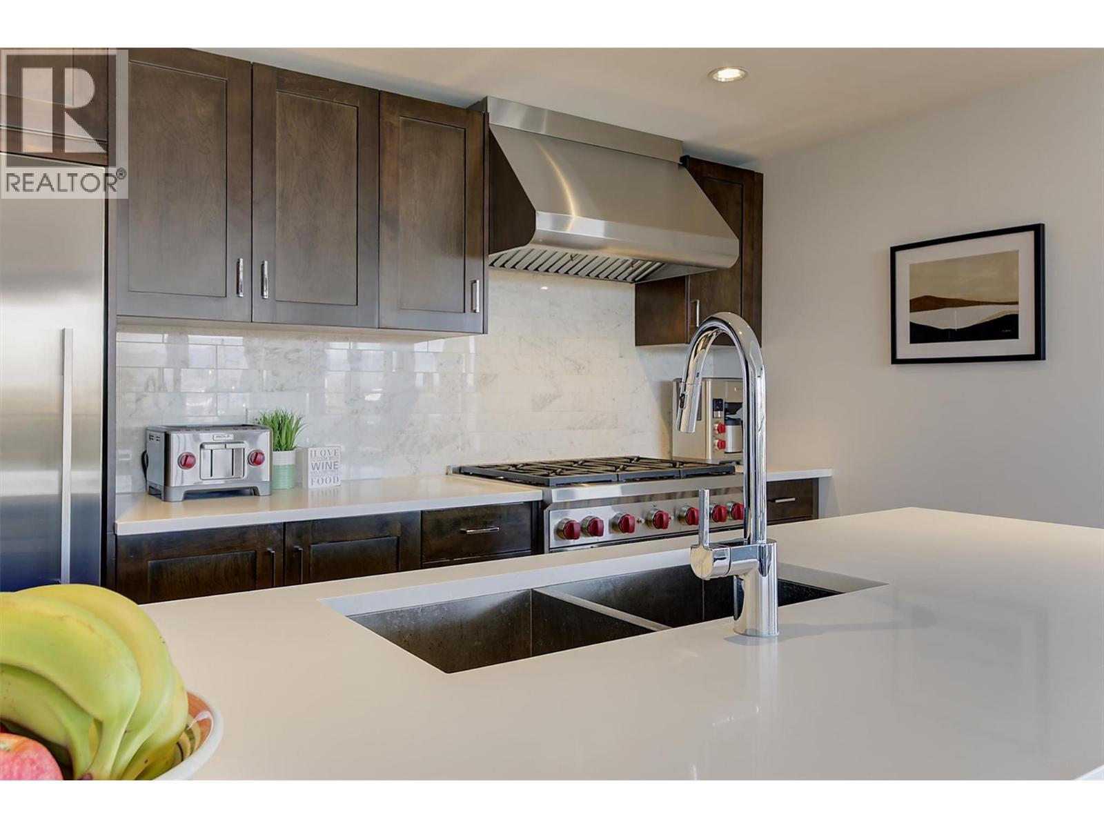 401 485 Groves Avenue, Kelowna