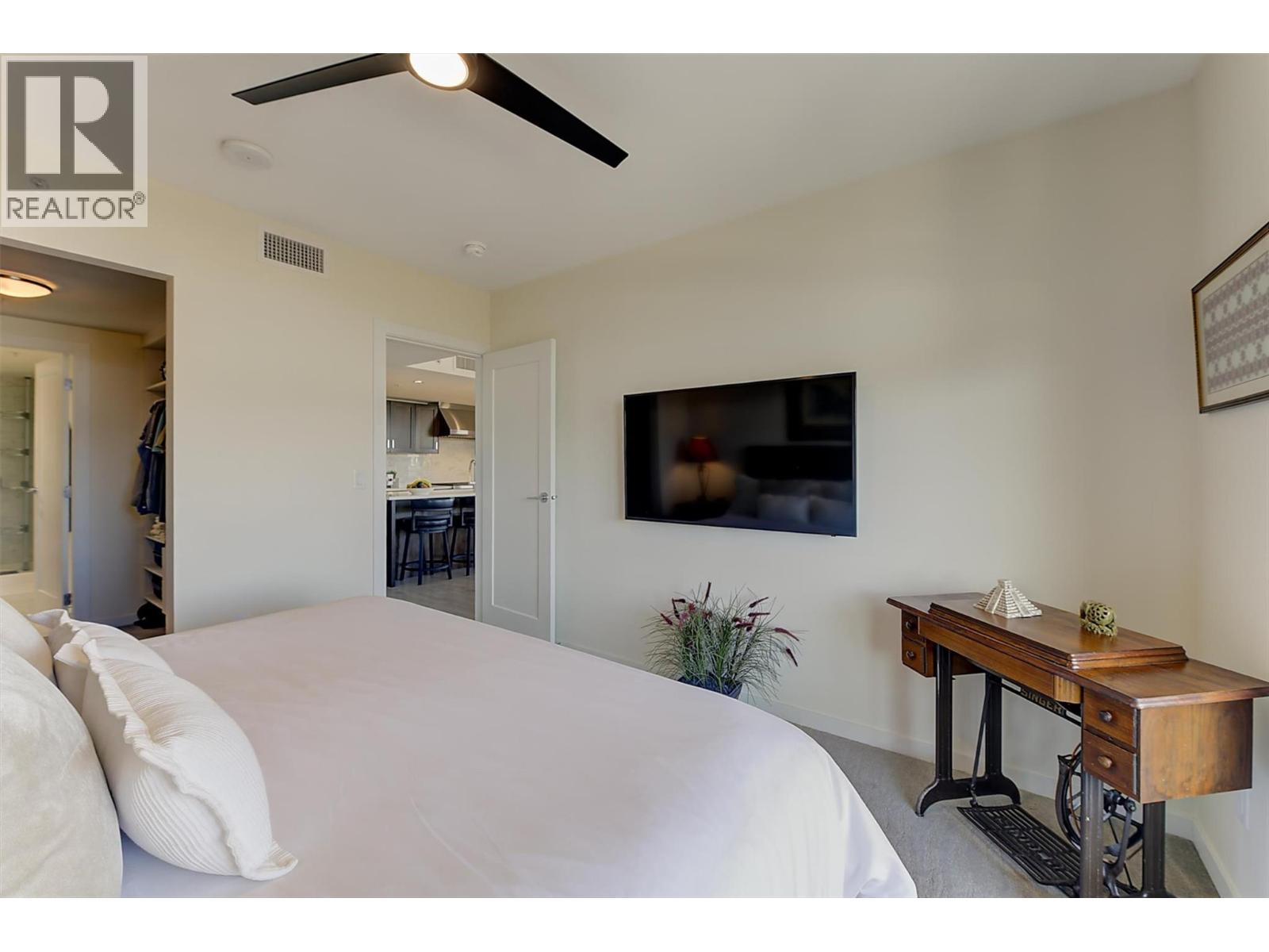 401 485 Groves Avenue, Kelowna