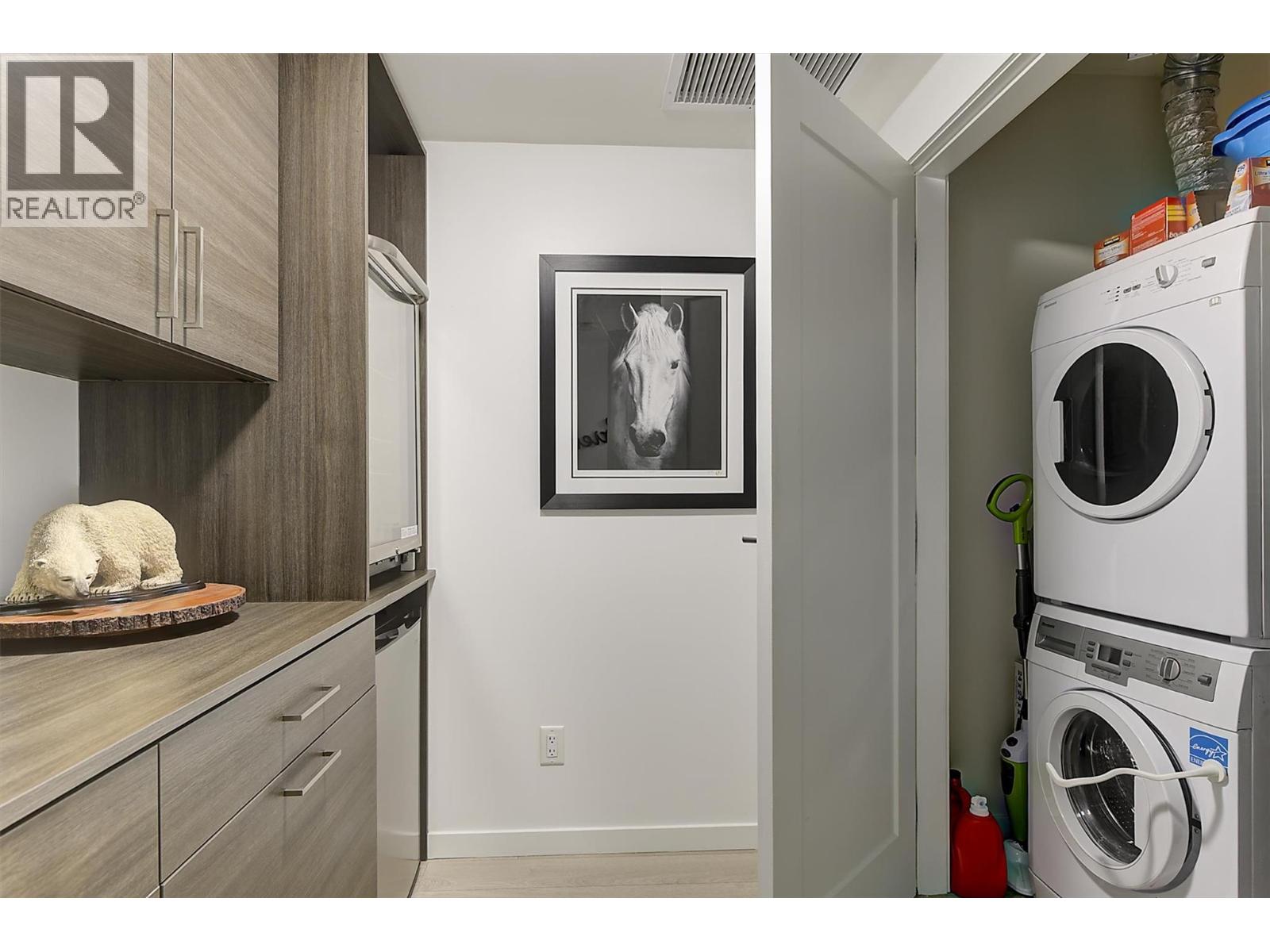 401 485 Groves Avenue, Kelowna