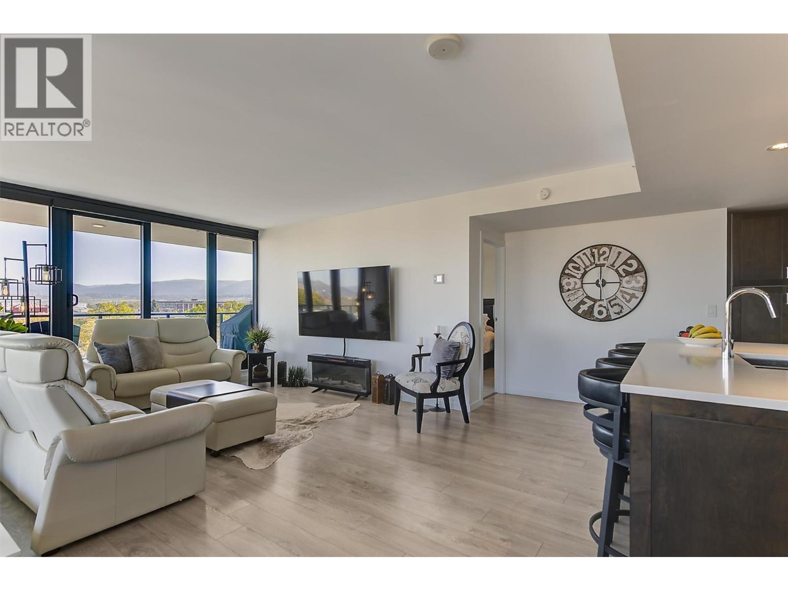 401 485 Groves Avenue, Kelowna