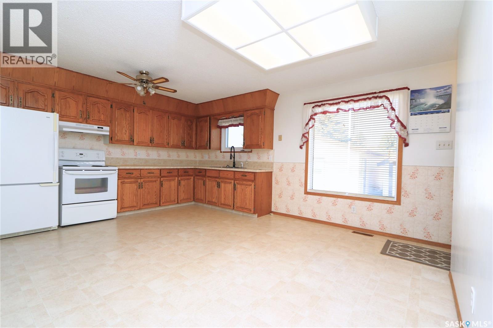 Yorkton 180 McBurney DRIVE, Yorkton — photo 7