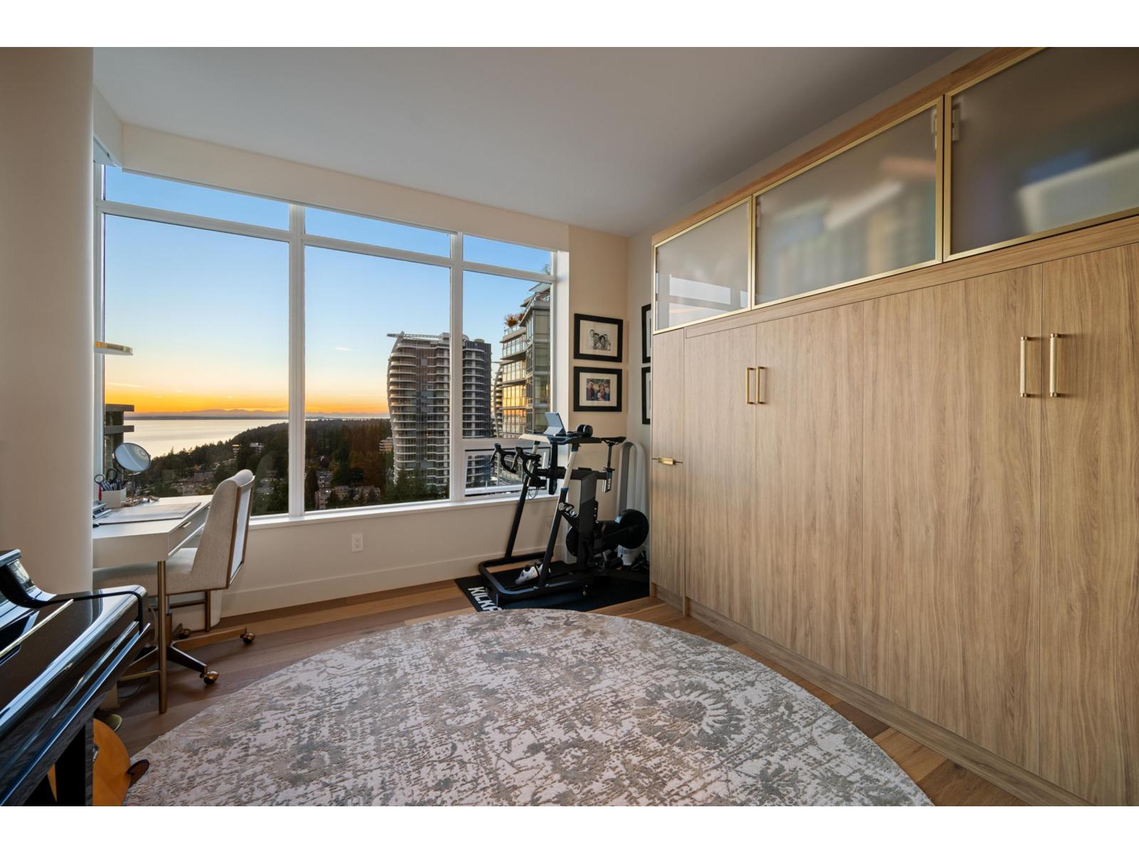 1602 1473 JOHNSTON ROAD, White Rock - Image 1