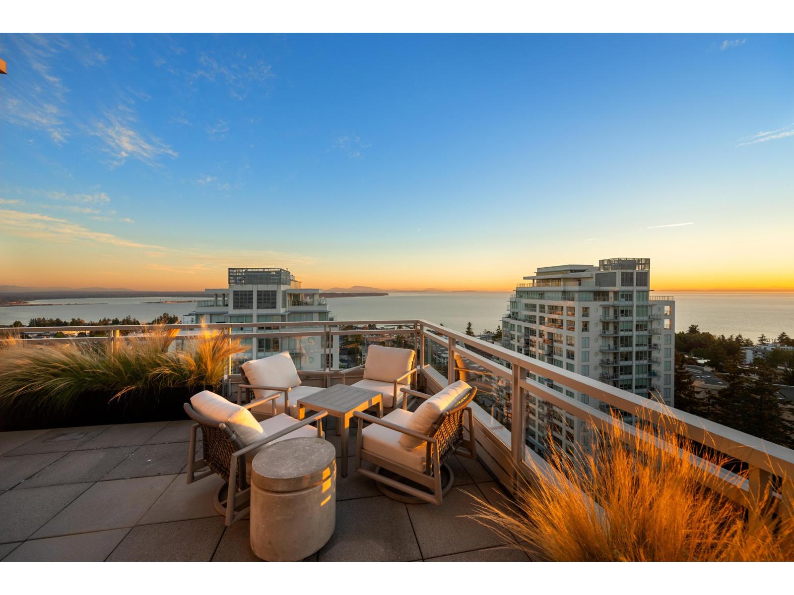 1602 1473 JOHNSTON ROAD, White Rock - Image 1