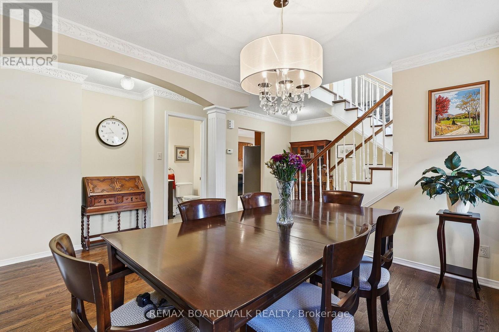 19 CULLEN COURT, Ottawa — photo 9