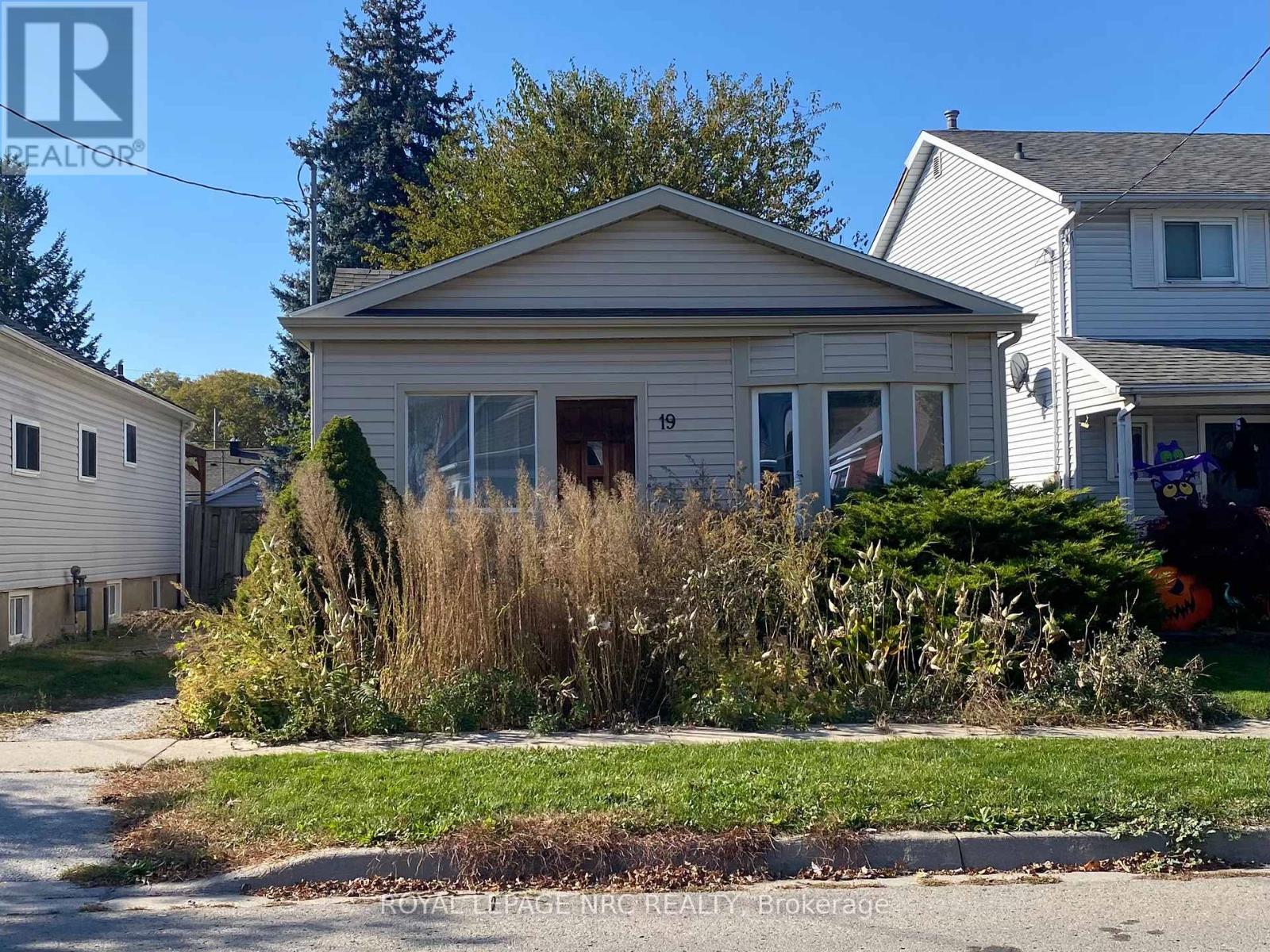 19 MARGERY AVENUE - 1