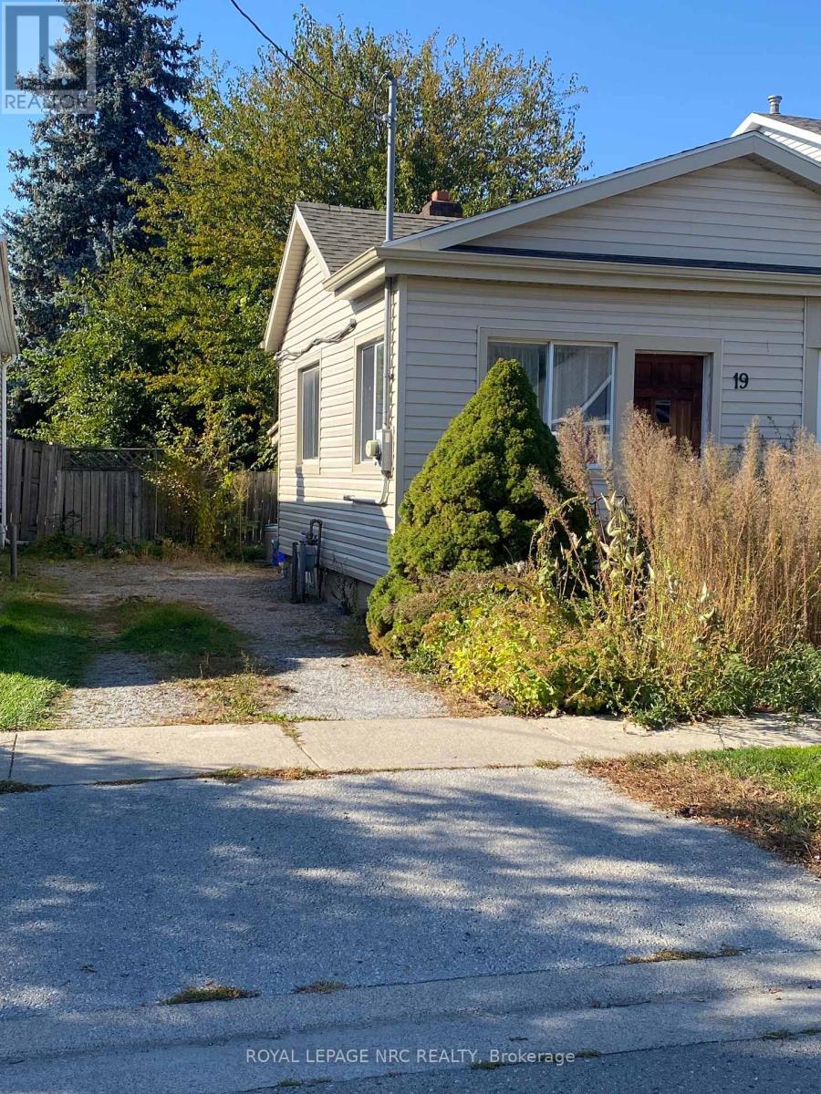 19 MARGERY AVENUE - 2