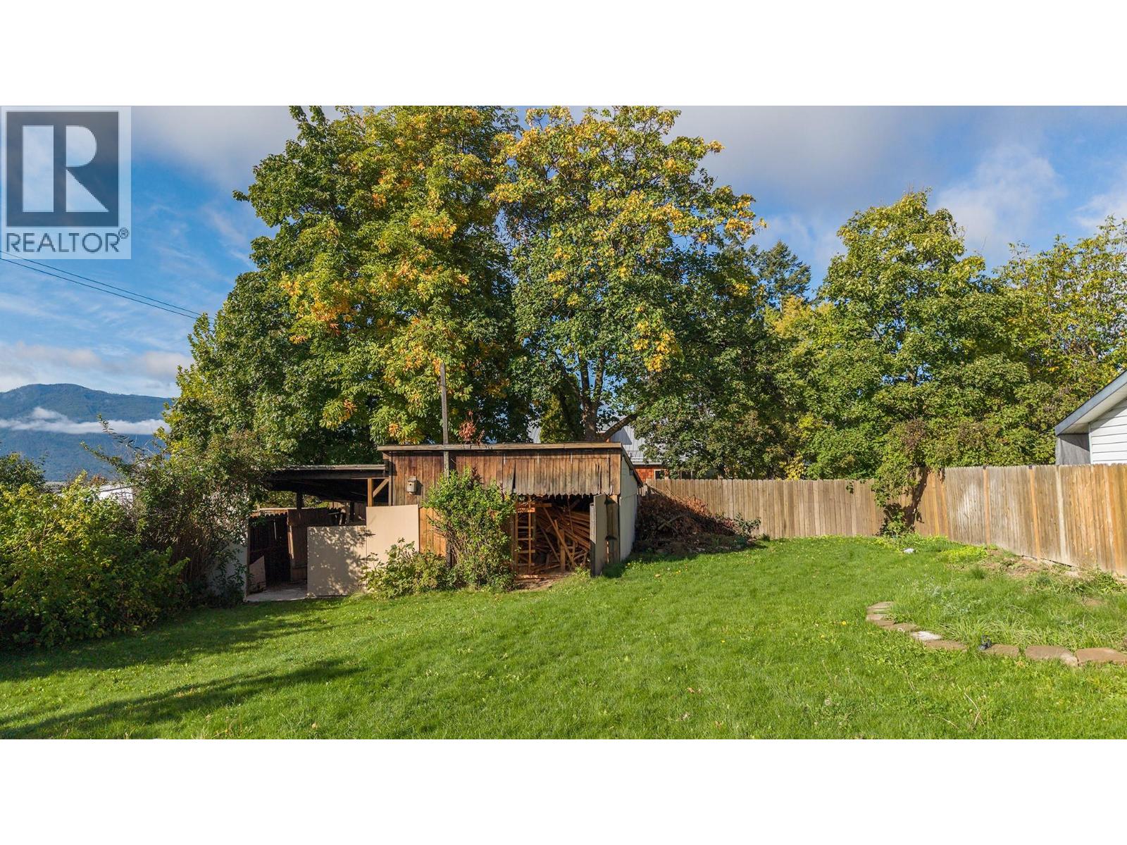 115 24th Avenue N, Creston - Image 1
