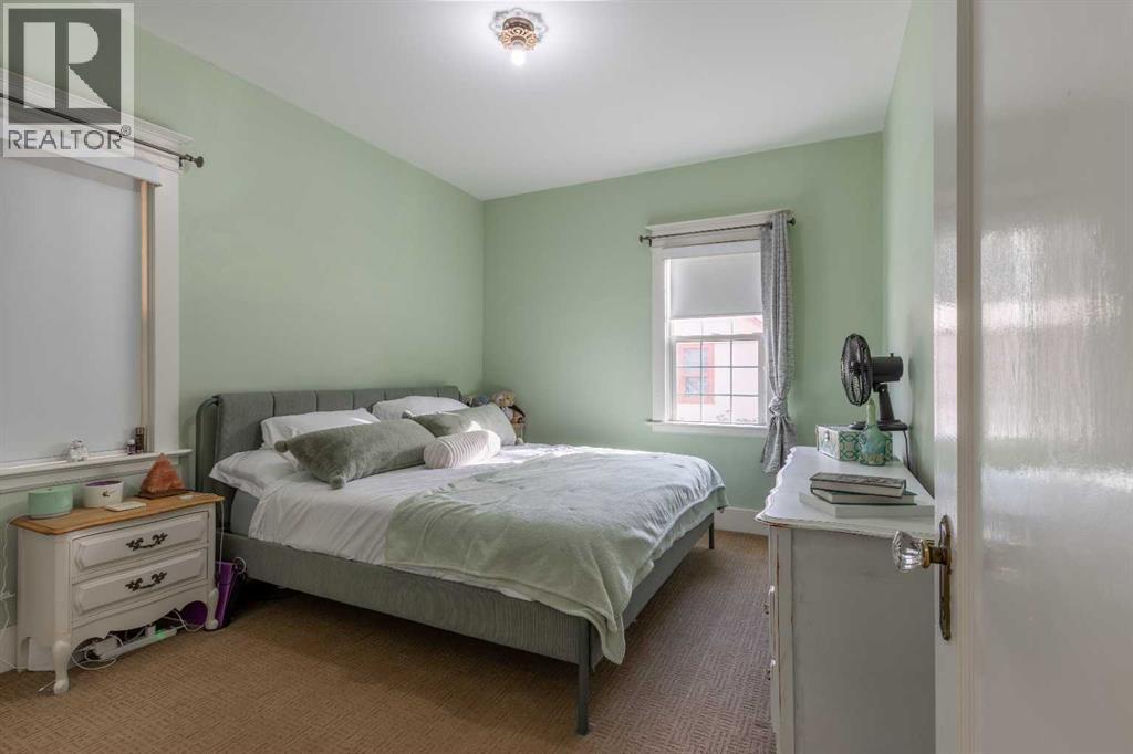 1512 6 Avenue S, photo 27 of 49
