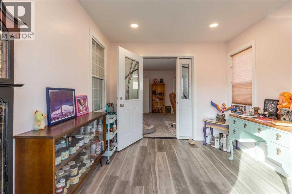 1512 6 Avenue S, photo 21 of 49