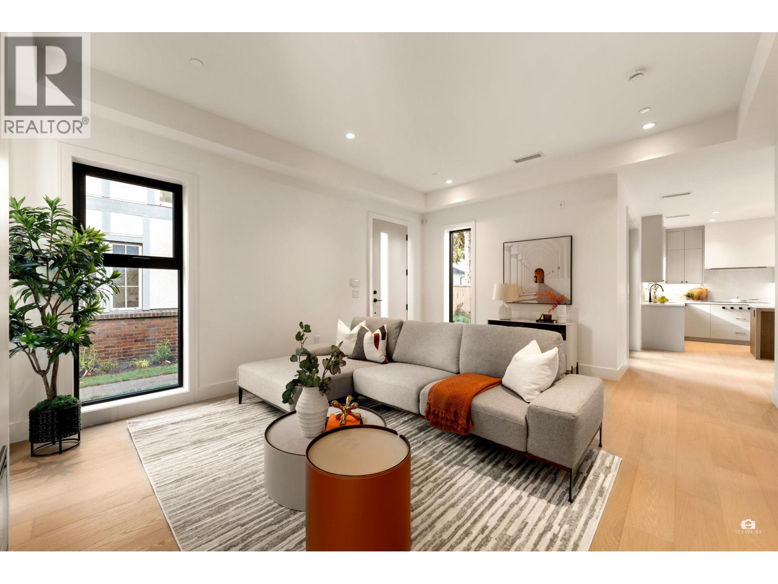 Photo of 5 1311 W 57TH AVENUE 2