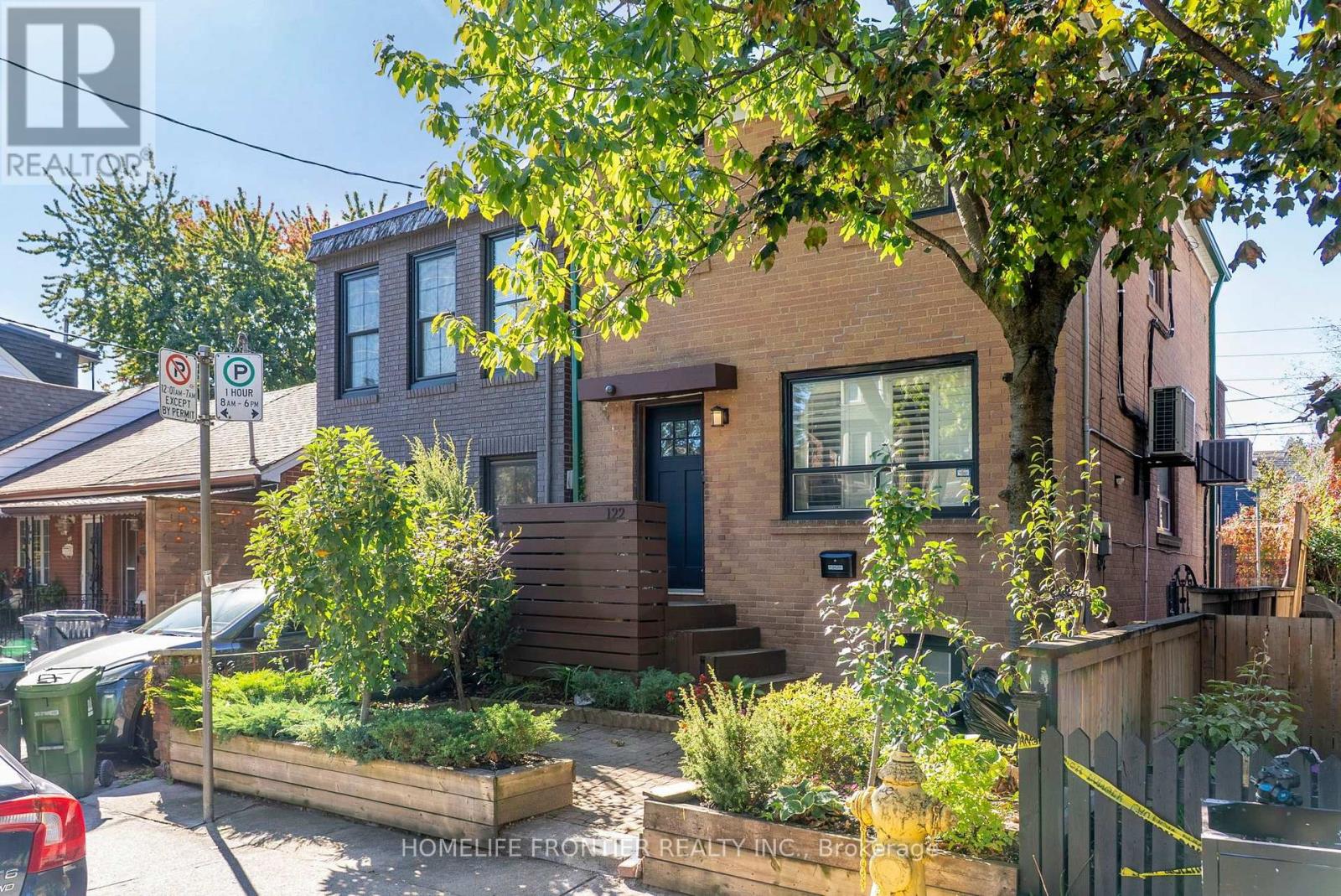 Photo of 122 Manning Avenue