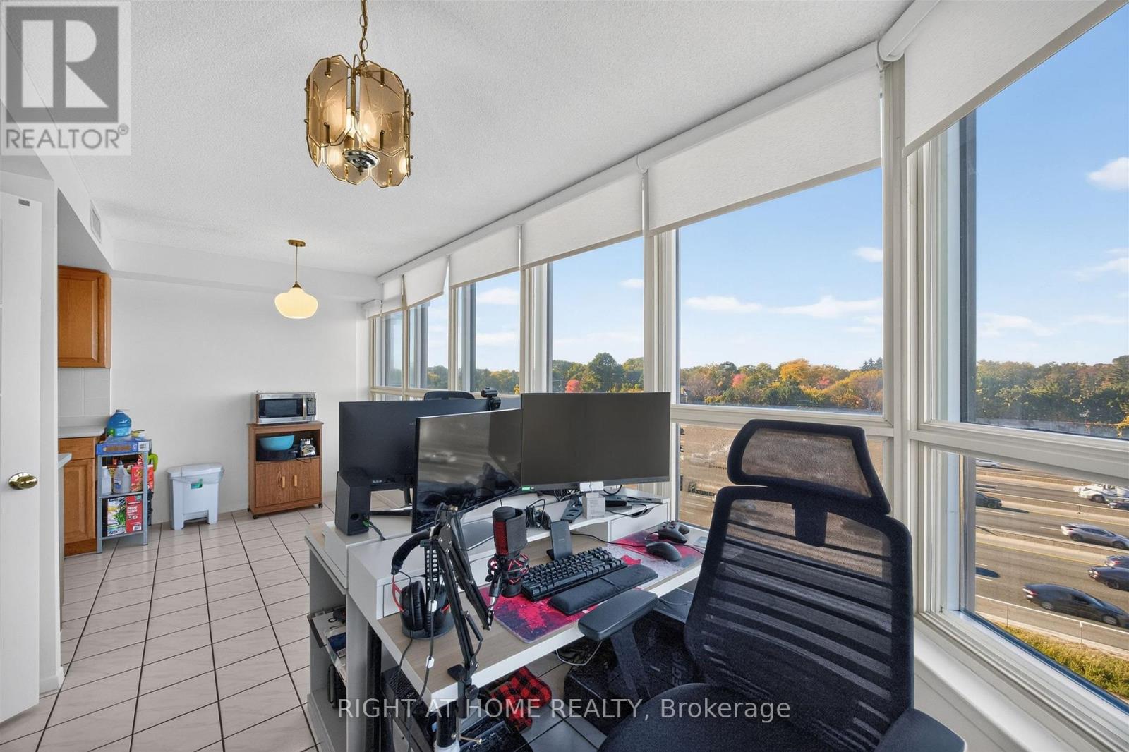 611- 268 Ridley Boulevard, Toronto, ON photo 18