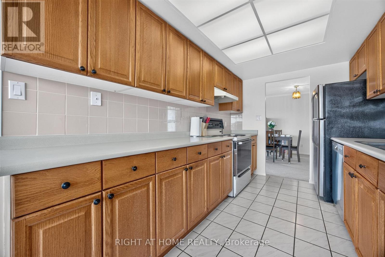611- 268 Ridley Boulevard, Toronto, ON photo 24